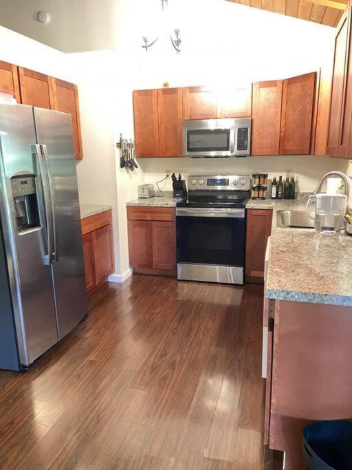 Peaceful, Private Master Bedroom With Own Bath Near Hilo, With Ac! Keaau Exterior foto